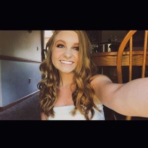 Meet your Posher, Haylee